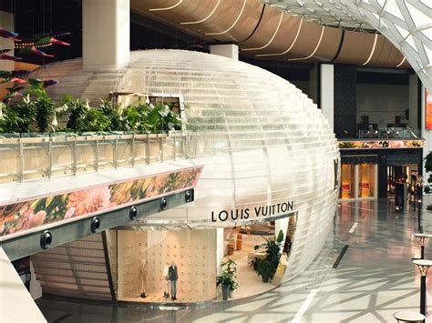 Louis Vuitton new lounge